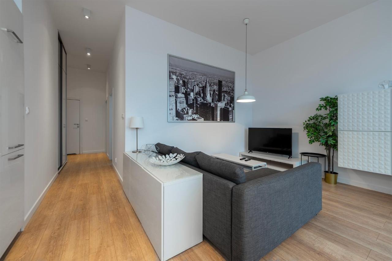 Penthouse With A View Of Lodz & Free Parking Apartman Kültér fotó