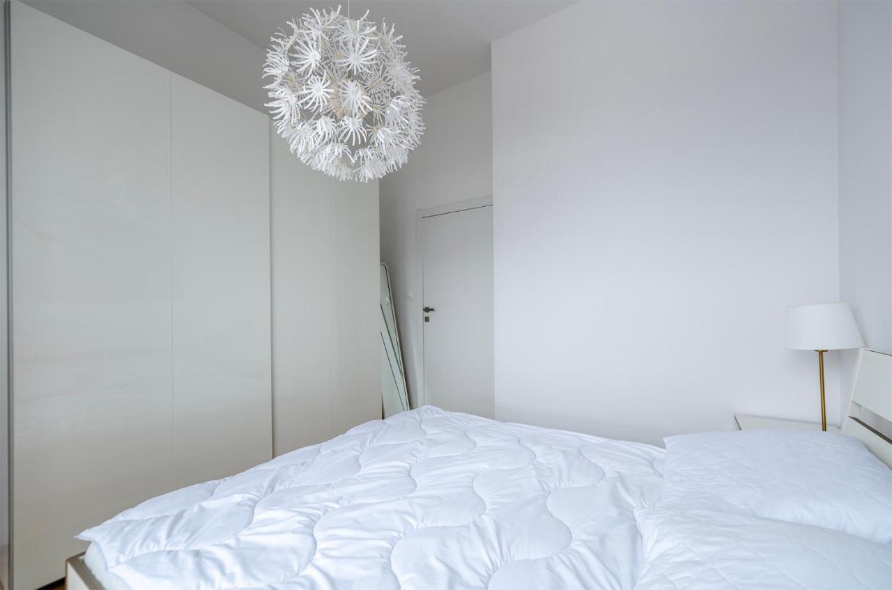 Penthouse With A View Of Lodz & Free Parking Apartman Kültér fotó